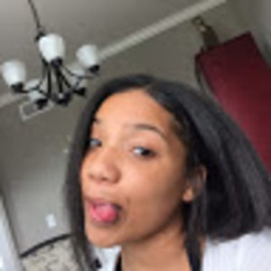 Meet your Posher, Leaaa